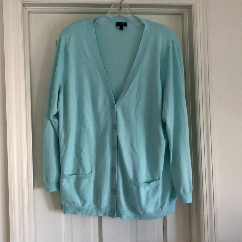 V-neck cardigan